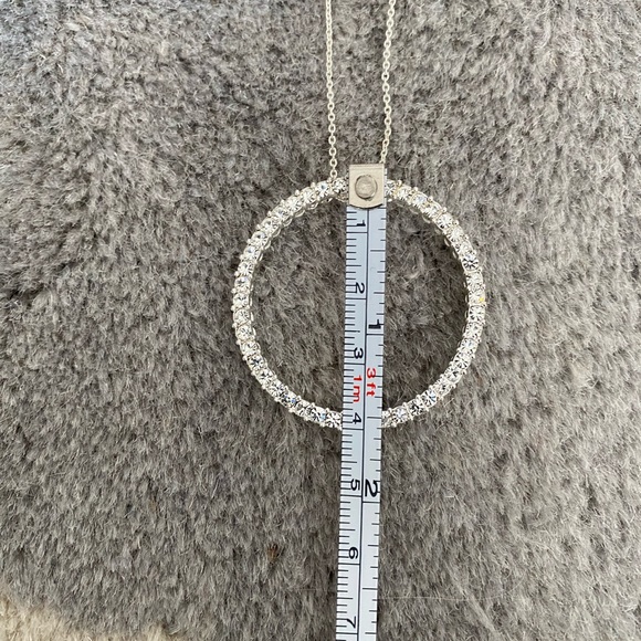 New Avon Rhinestone Circle Necklace - Picture 4 of 6